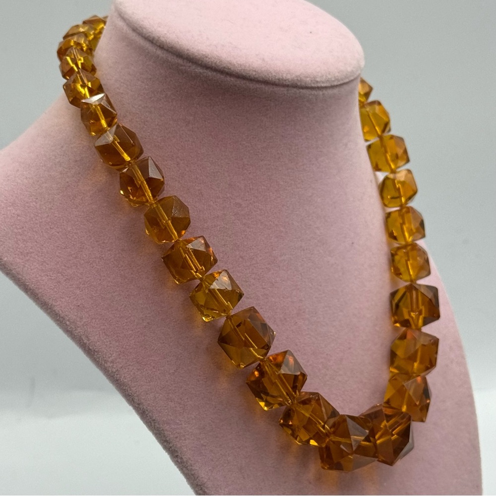 Vintage Art Deco Faceted Czech Glass Bead Necklace, Orange beads - Picture 7 of 9
